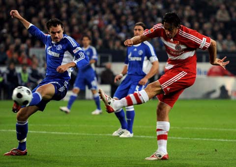 西蒙斯：很开心见到孙兴慜，他是热刺传奇&我很荣幸继承7号（西蒙斯：与孙兴慜相见很开心，他是热刺传奇，能接过7号我深感荣幸）