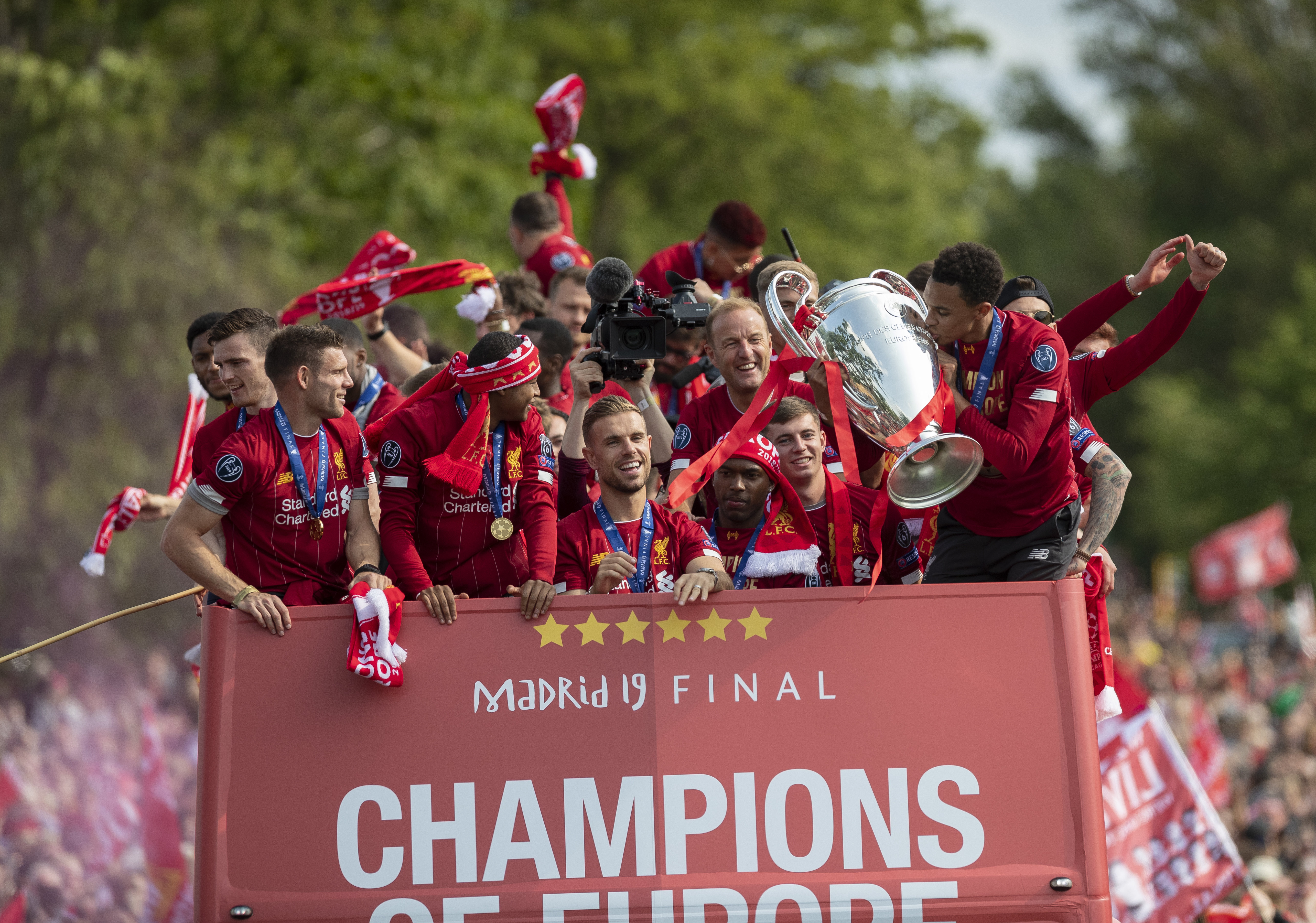 杰威：奖金真的很诱人，而且去拉斯维加斯能带来季后赛的感觉（杰威：奖金诱惑难挡，拉斯维加斯之行仿佛季后赛）