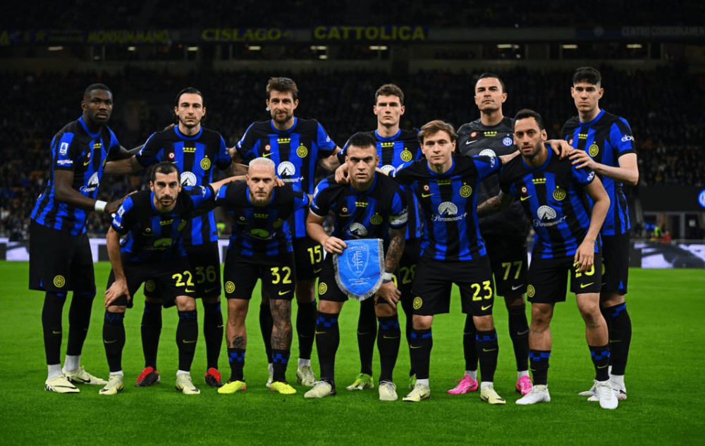 巴萨门将之殇！加西亚难解防线困局 半数比赛落后成隐患（巴萨防线拉响警报：加西亚难稳局，半数场次落后成隐忧）