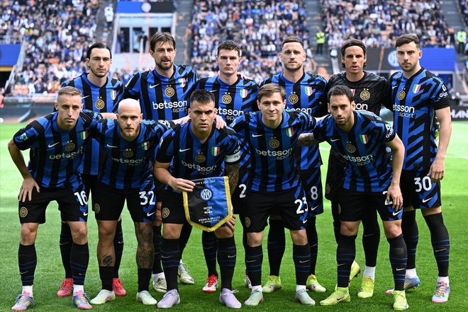 🎮DK 2-2 T1：Peyz泽丽再献完美发挥，T1速推拖入决胜局（DK与T1战成2-2：Peyz泽丽再度神勇，T1速推逼入决胜局）