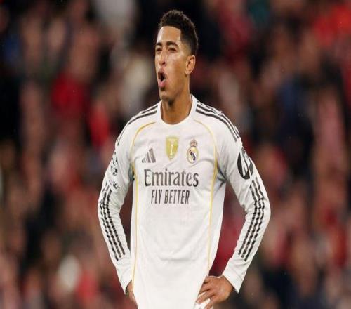 兰杜奇：上半场我们没拉开阵型宽度，踢得有点像一群小鸡（兰杜奇：上半场阵型宽度没撑开，踢得有些像一窝小鸡）