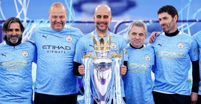 法尔克：于帕优先考虑与拜仁续约，也会考虑巴黎和皇马（法尔克：于帕倾向与拜仁续约，巴黎与皇马仍在候选名单）